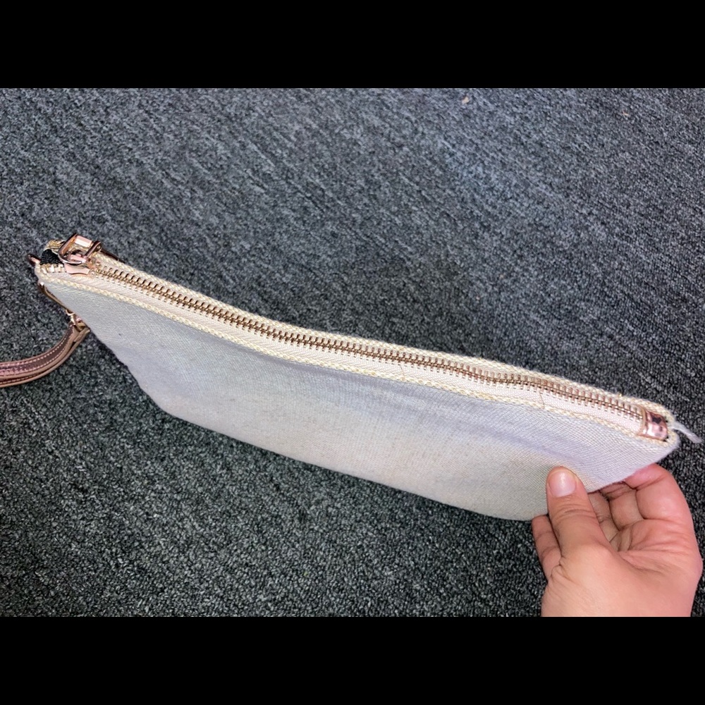 Wristlet - Picture 3 of 5